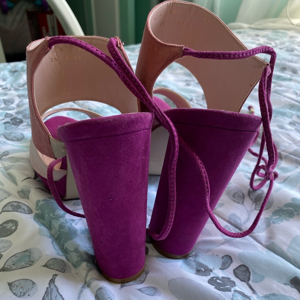 Heels - Picture 3 of 4